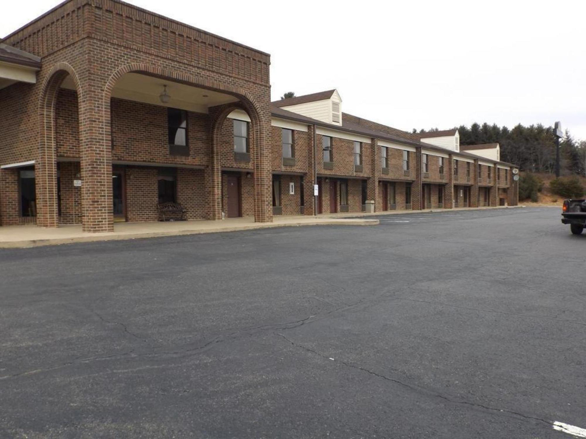 Motel 6 Fancy Gap Va Zewnętrze zdjęcie